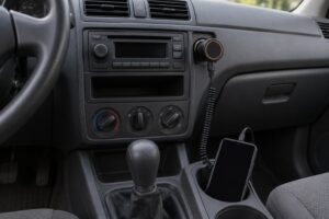 how to add streaming radio to an old car stereo